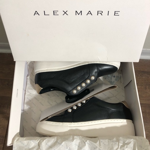 Alex Marie | Shoes | Alex Marie Wrenna Black Platform Pearl ...